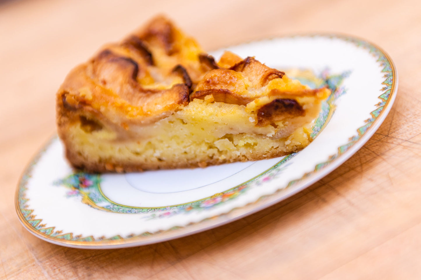 Old Fashioned Apple Cake