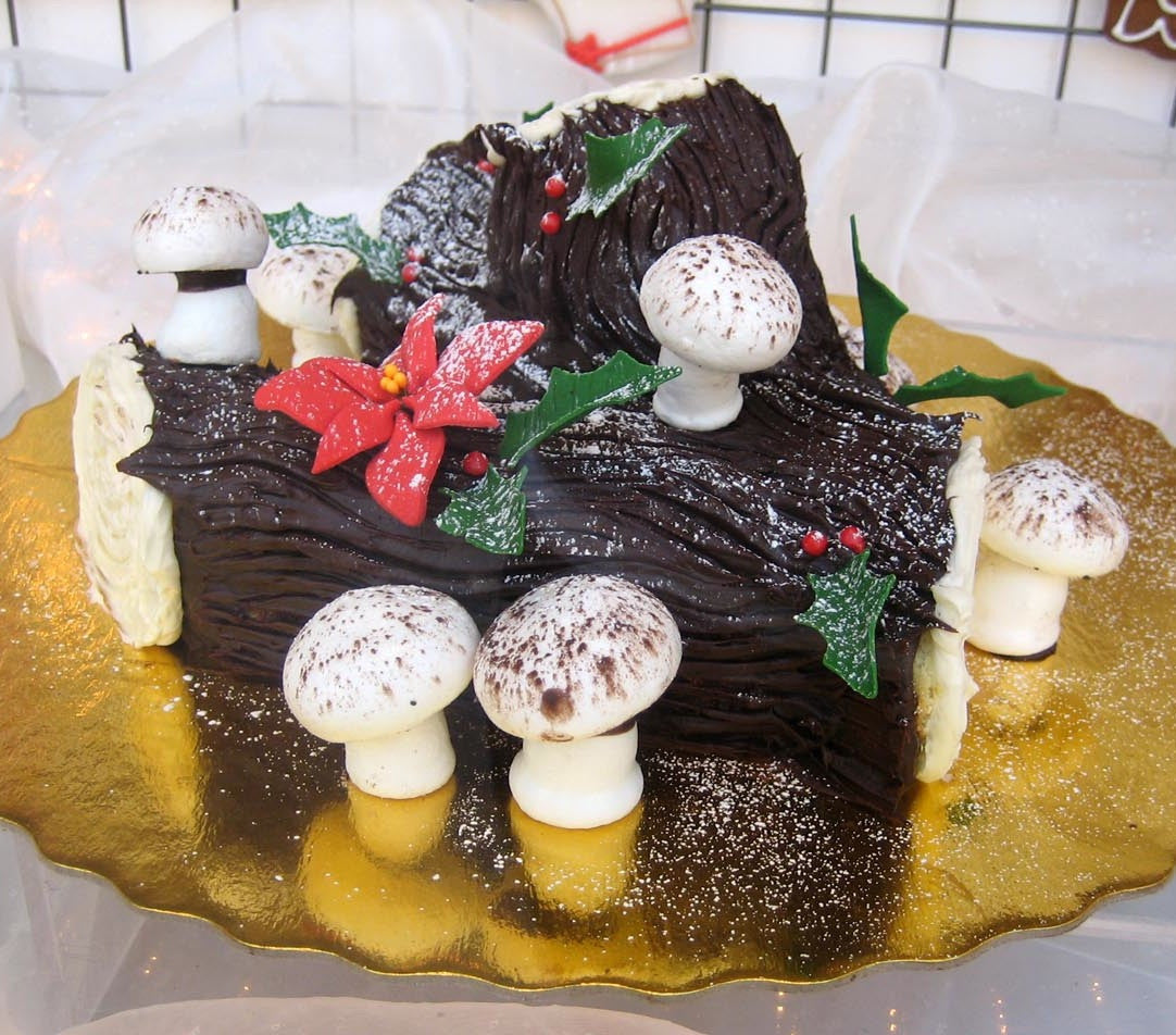 Traditional Betty Bakery Buche de Noel